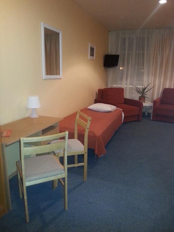 Hotel Kandava Zewnętrze zdjęcie